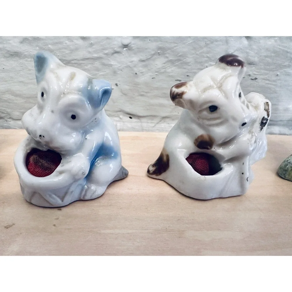 Vintage Two Dogs Holding‎ Balls Figurines Made In Japan